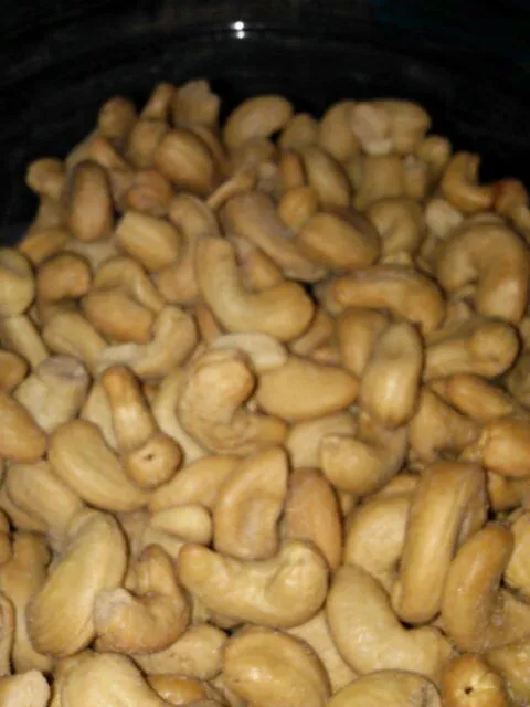 Snapdishの料理写真:Cashews!!|Polly Gelfusoさん