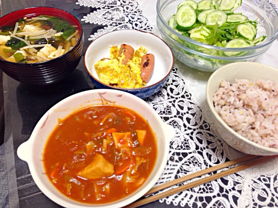 鶏胸肉のトマト煮込みの晩ご飯|やすさん