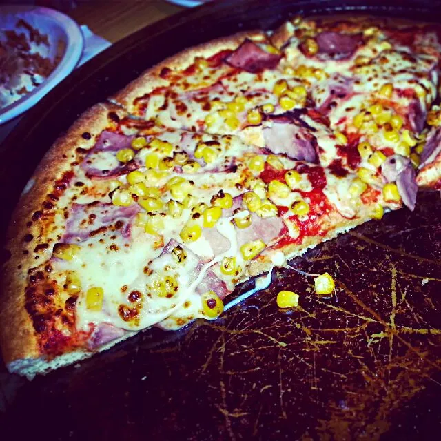 Ham & Sweetcorn pizza|Laura Quinn Hughesさん