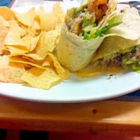 Snapdishの料理写真:shrimp burrito from rubies|Whitney Kinnisonさん