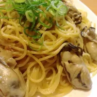 Snapdishの料理写真:牡蠣の和風パスタ|くみさん