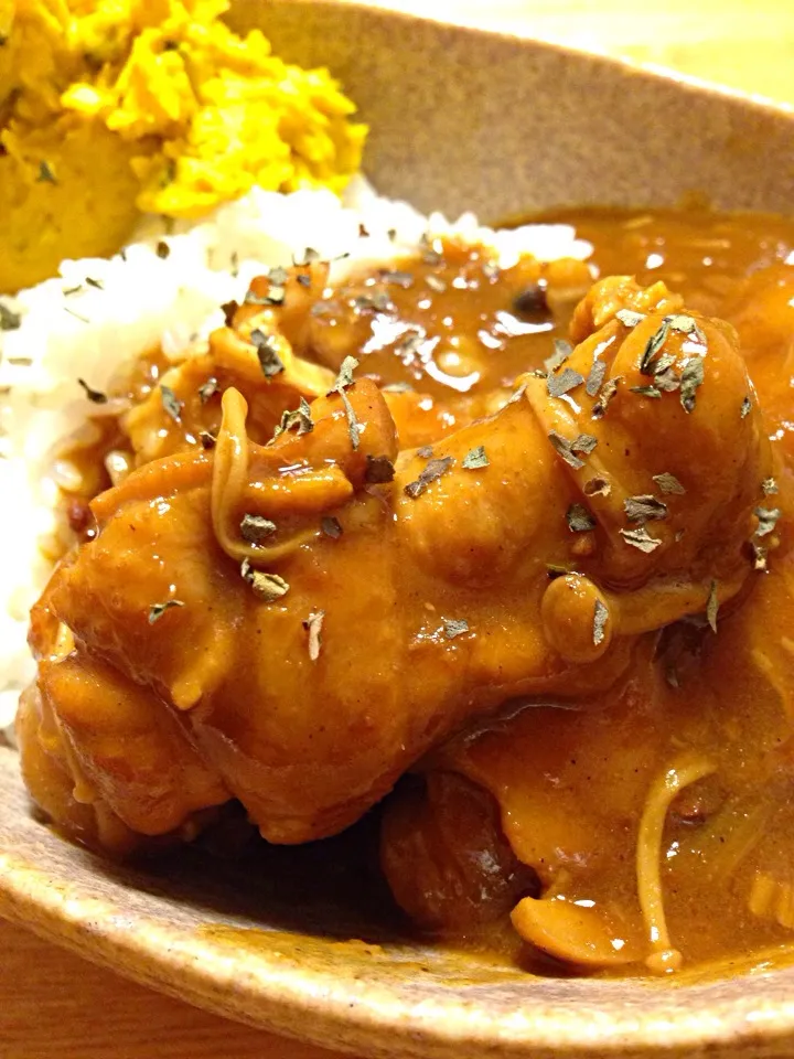 チキンカレーとカボチャサラダ|黛さん