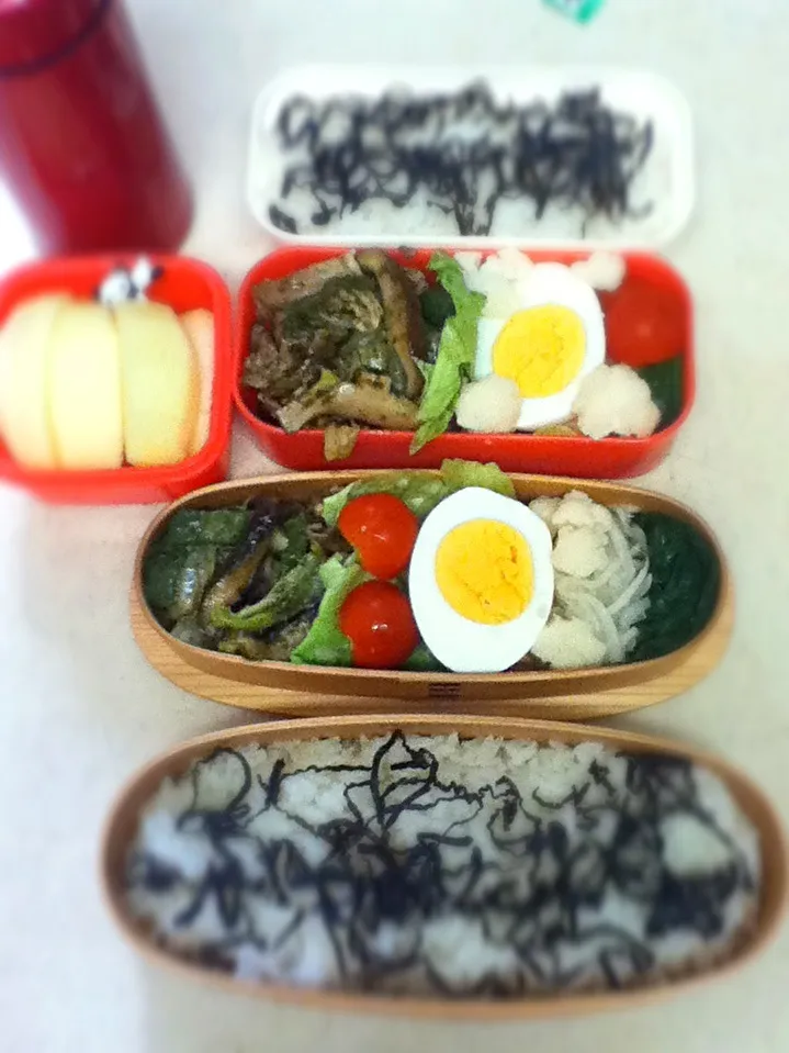 Today's lunch box.たこ焼きソース肉野菜炒め青海苔和えw|hoppycowさん