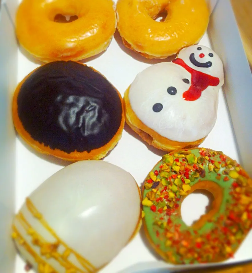 Snapdishの料理写真:Krispy cremeのグレーズド・ドーナツ|わたげさん