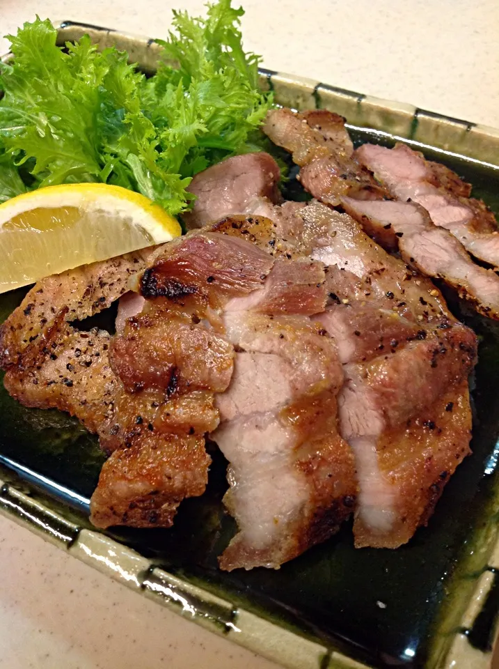 豚バラ肉の塩胡椒グリル焼き|izunさん