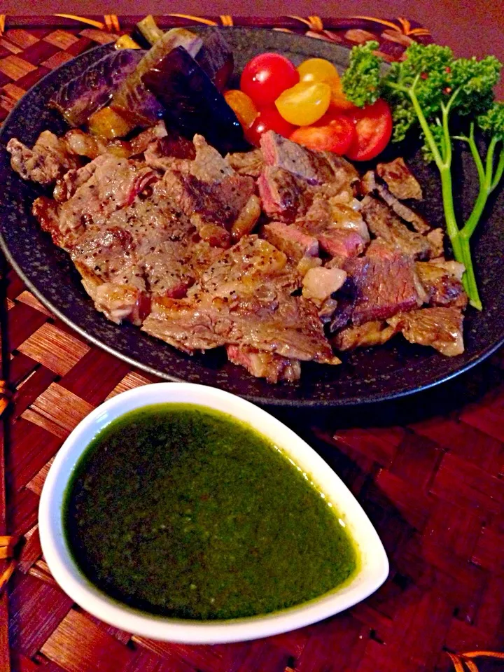 Steak w/pesce0414's chimichurri🍴shikanoさんのｱﾙｾﾞﾝﾁﾝﾊﾞｰﾍﾞｷｭｰｿｰｽdeｽﾃｰｷ|🌈Ami🍻さん