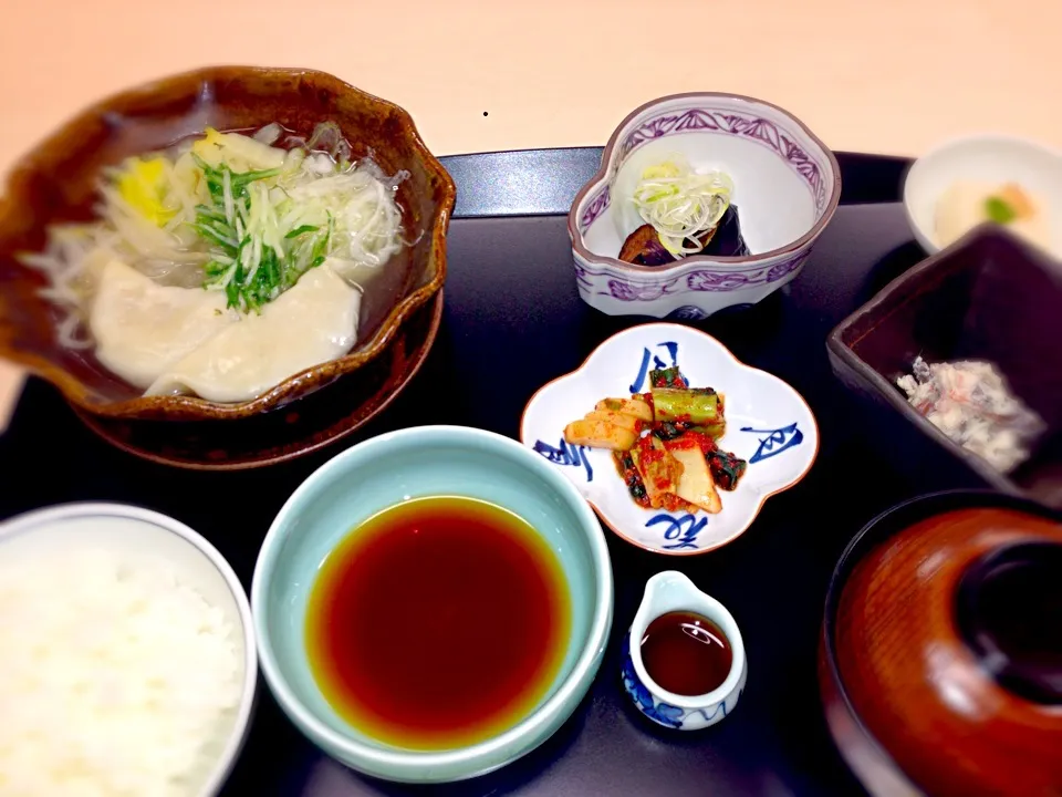 Snapdishの料理写真:社食 水餃子鍋定食。|maijaponさん