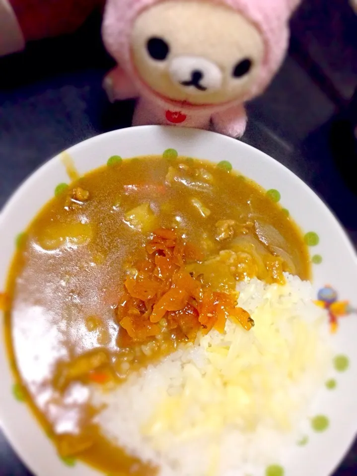 Snapdishの料理写真:チーズのせカレー🍛|ゆんちゃんさん