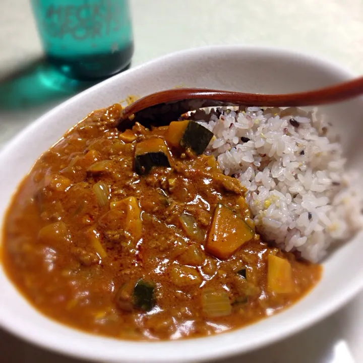 カボチャごろごろカレー。|いっしーさん