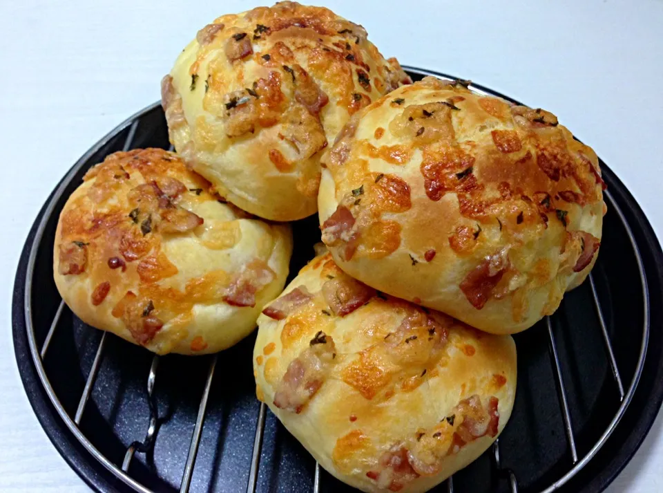 Bacon Cheddar Buns|✨강민지✨さん