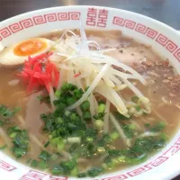 Snapdishの料理写真:豚骨らーめんーまつしたラーメンー|小牧正浩さん