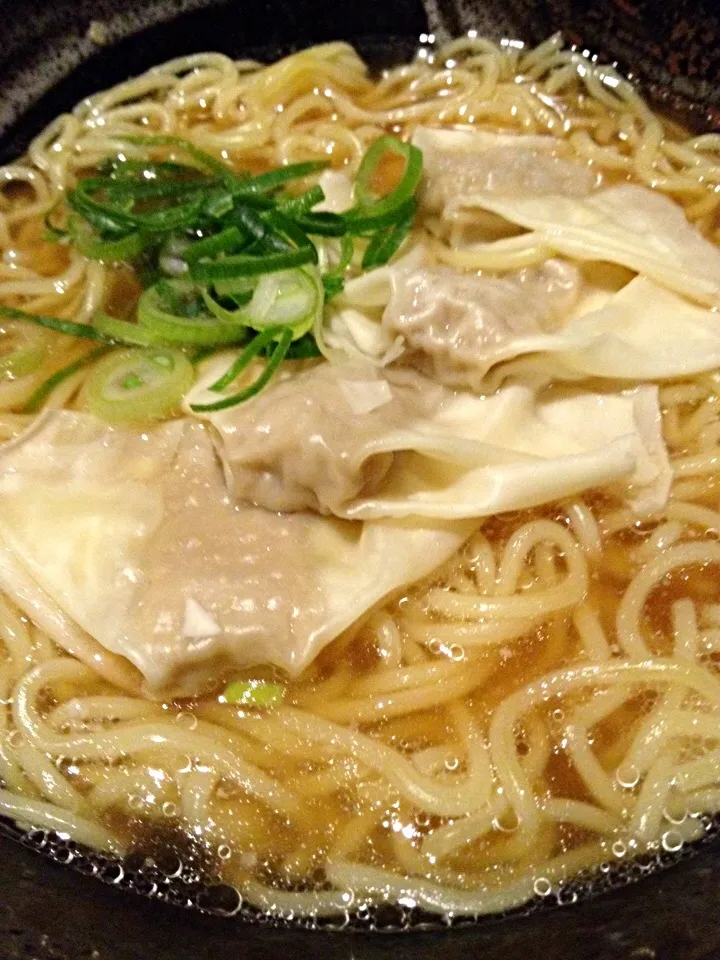 ワンタン麺|ばーさんさん