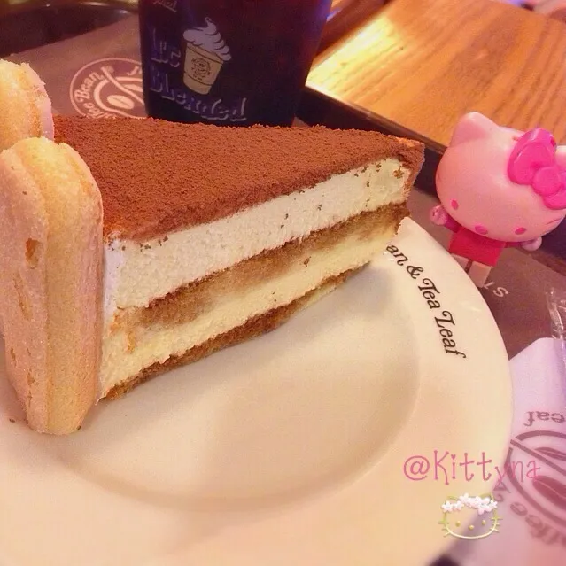 Snapdishの料理写真:ⅽ[ː̠̈ː̠̈ː̠̈] ͌ 🎀ϾѳҒҒęę Ɓȑëäƙಇ⃛ Tiramisu Classis w Iced Americano 💗|🎀Kittyna🌸さん