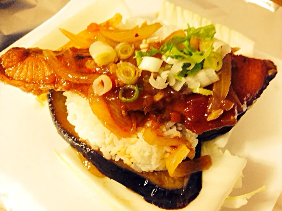 Salmon sardines, with marinate eggplant / rice/ and nana negi on top|Jefferson M. Macalindongさん