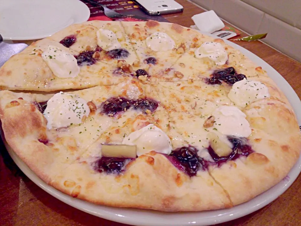 Blueberry pizza|EunYoung Yuri Leeさん