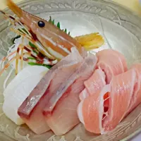 Snapdishの料理写真:sashimi|globetrotterさん