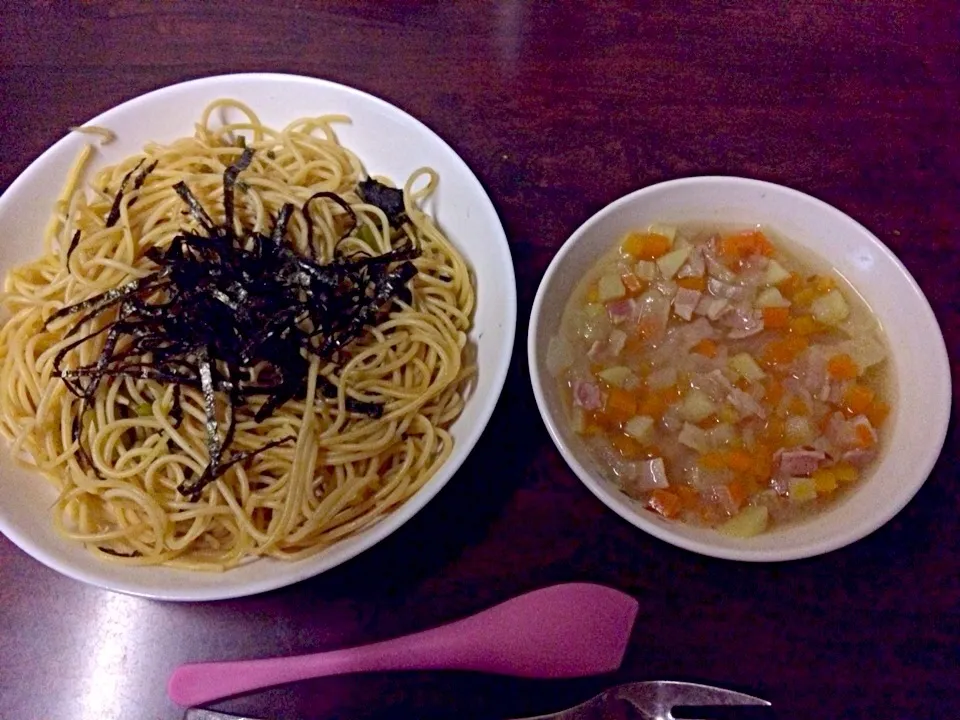 野沢菜としらすのパスタ、野菜スープ|せなさん