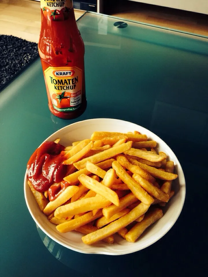 Snapdishの料理写真:PommesFrites|Konstantin Hofmannさん