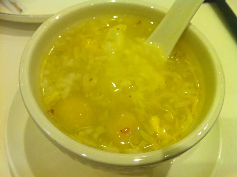 Snapdishの料理写真:Glutinous rice balls with osmanthus in liquor soup|skyblueさん