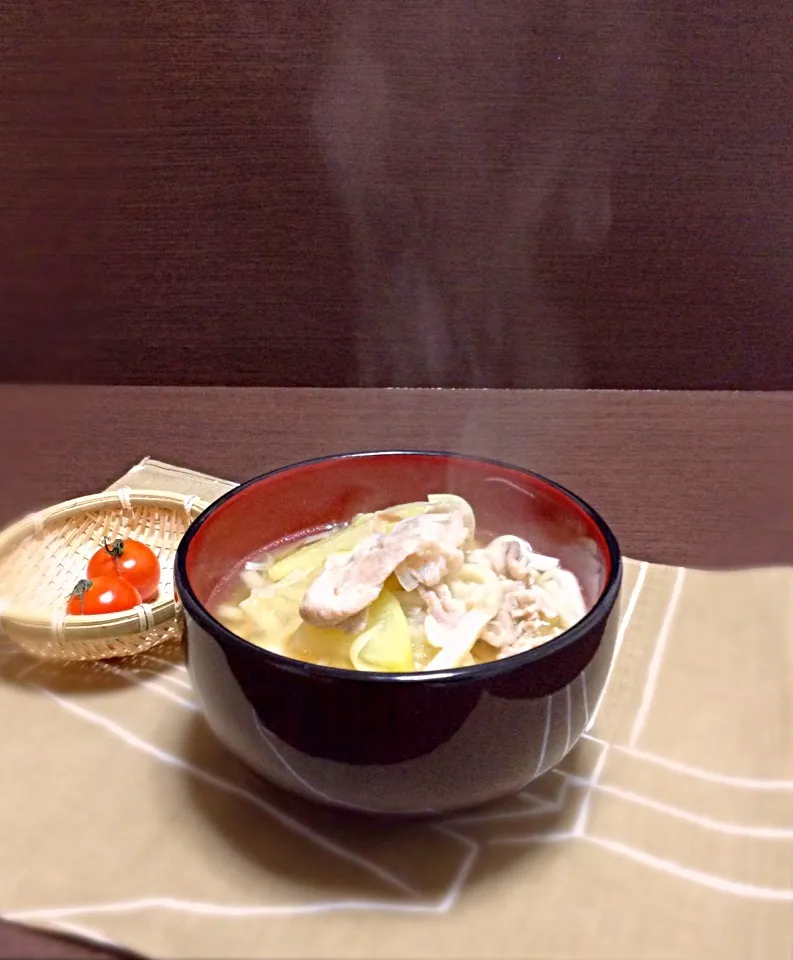 美也子先生の料理を参考にした肉うどん+大根+ちっさなトマト🍅|浦島太郎さん