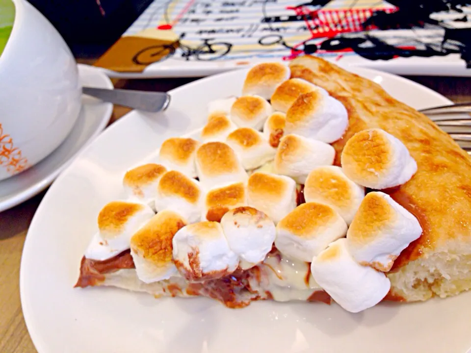 チョコレートチャンクピザ(スライス) @ MAX BRENNER CHOCOLATE BAR|がぁがさん