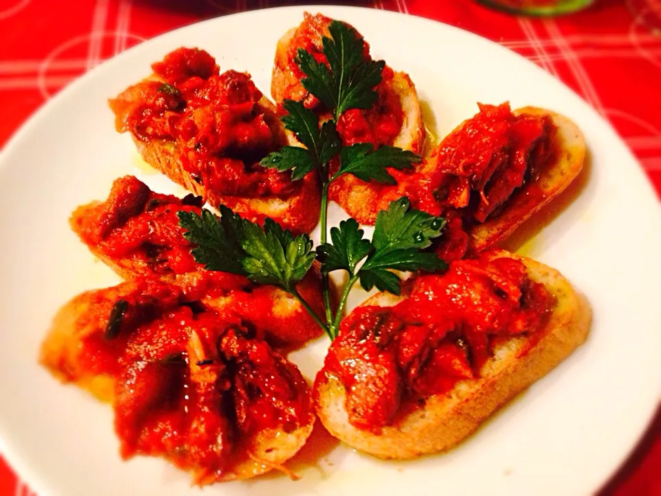 Snapdishの料理写真:Crostini di mare al pomodoro|Fabio  Palmieriさん