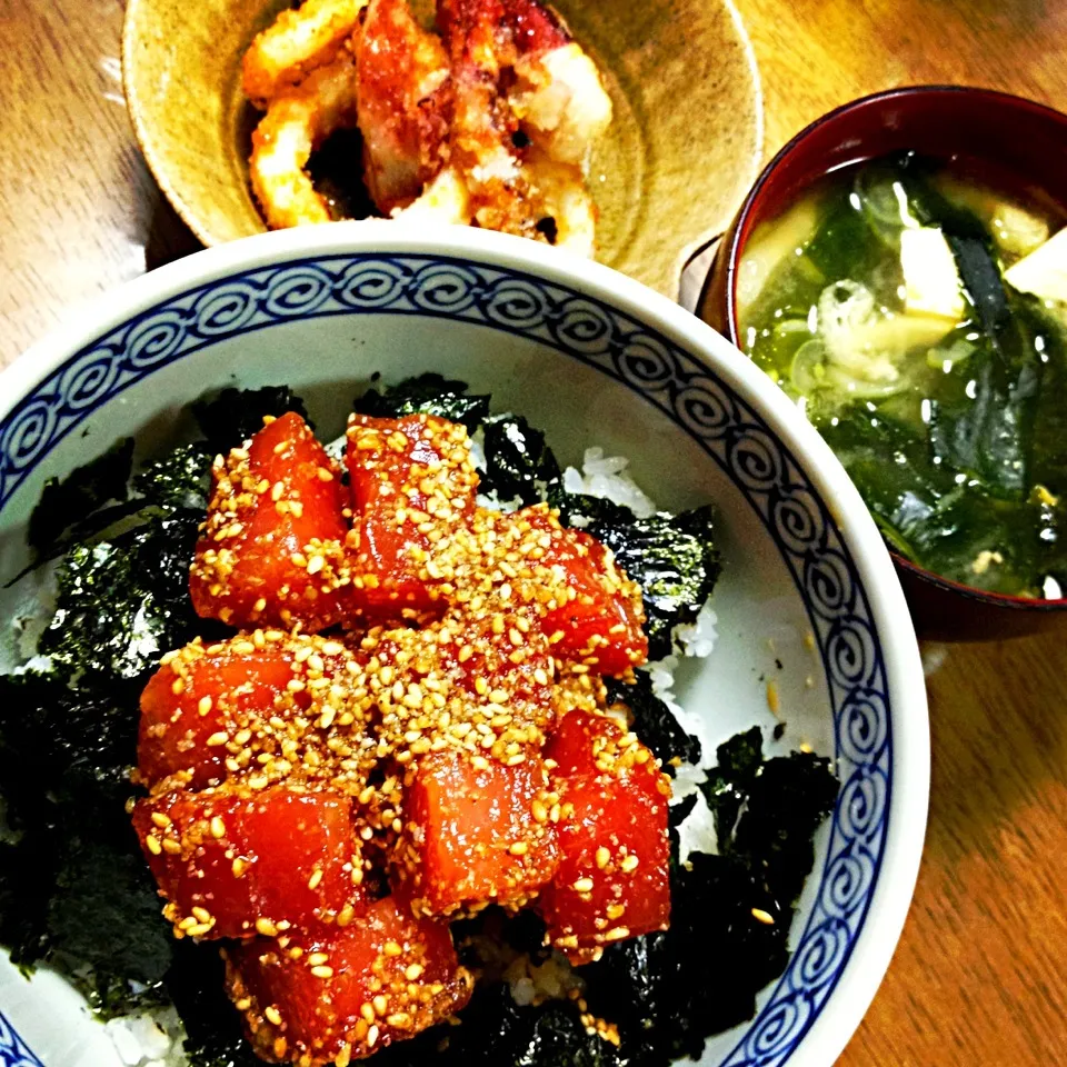 漬けマグロ丼,イカ揚げポン酢,味噌汁|りーぴんさん