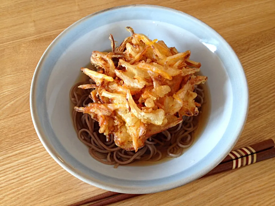 Snapdishの料理写真:かき揚げ蕎麦|みくま食堂さん