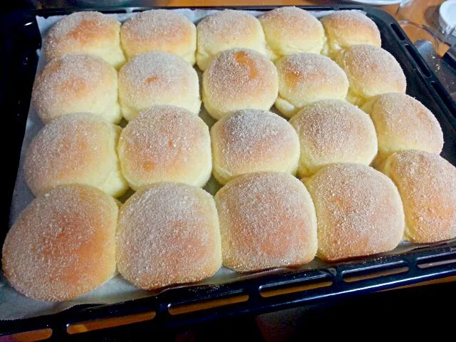 PANDESAL (FILIPINO BREAKFAST ROLLS)|Analyn Austriaさん