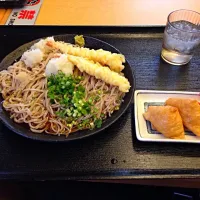 Snapdishの料理写真:海老天蕎麦いなりセット|Yoshihisa  Masuiさん