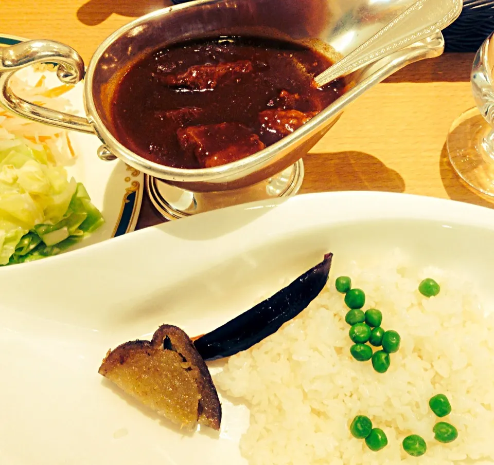 ホテルカレーLUNCH🍛|ももこさん