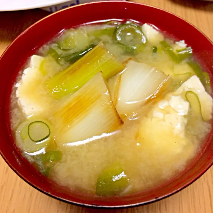 焼きネギと豆腐の味噌汁|ゆみかさん