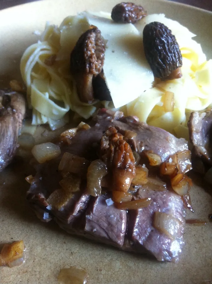 Onglet de Veaux aux Morilles, flambée au Bas #Armagnac réduction de Vin Blanc de pays du Gers, Tagliatelles aux copeaux de Parmesans|PHILIPPEさん