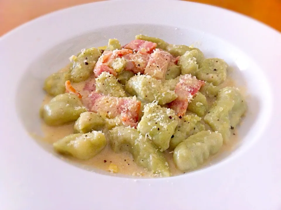 Snapdishの料理写真:Broad beans gnocchi & bacon|Masakiさん