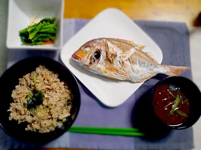 鯛の塩焼き、エリンギ松茸風ご飯♡|みほさん