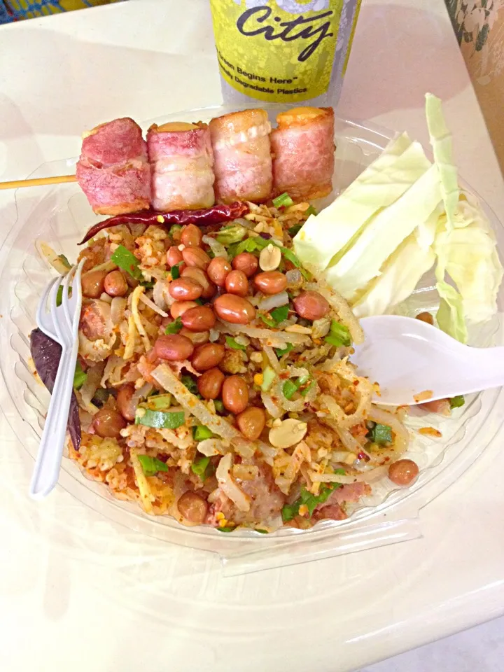 Thai Crispy Rice & Pork Salad|Queenさん