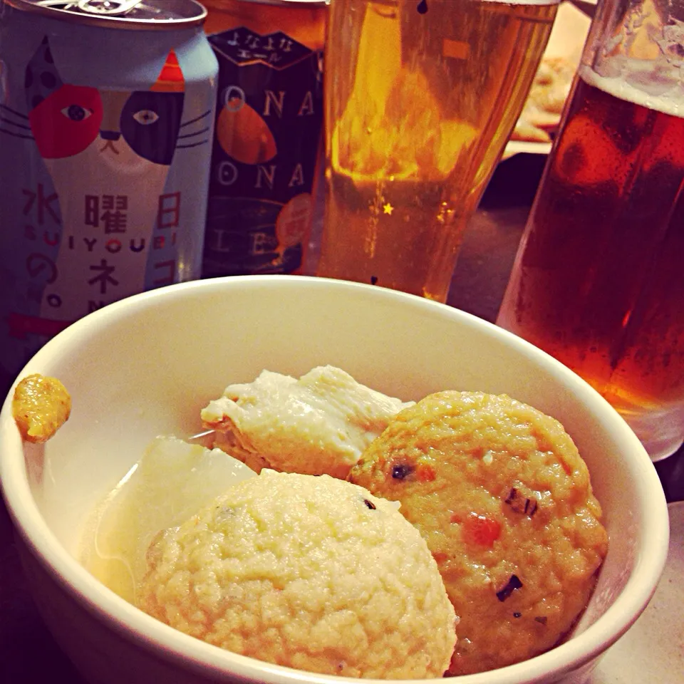 Snapdishの料理写真:おでんとビール。よなよな、もしくは水曜日のネコで。|Araki1118さん