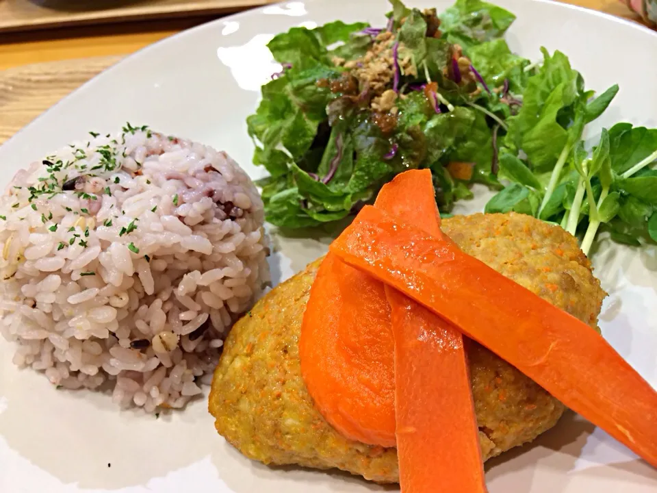 豆腐ハンバーグ☆キャロットソース|ゆーこさん