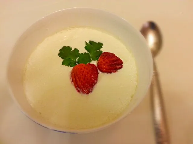 Double layer steam milk pudding|fionaさん