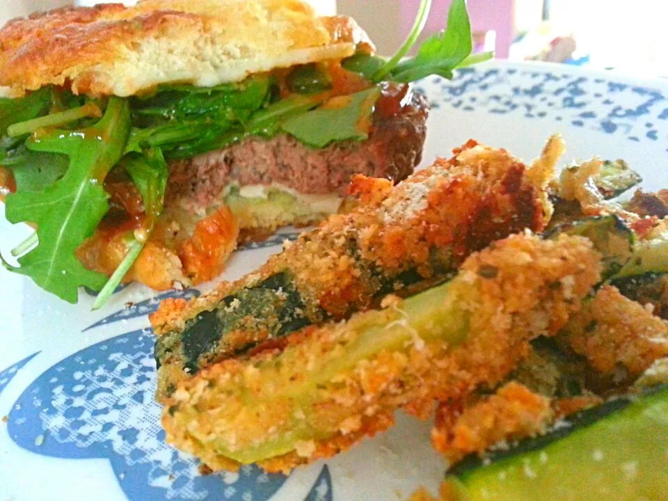 Pretzel Bun Burger (with Swiss Cheese, Arugula) and Baked Zucchini Fries|S Theoさん