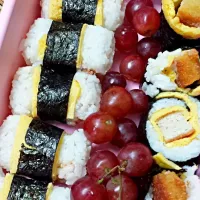 Homemade vegetarian sushi for my little angel's lunch|Christine Cheungさん