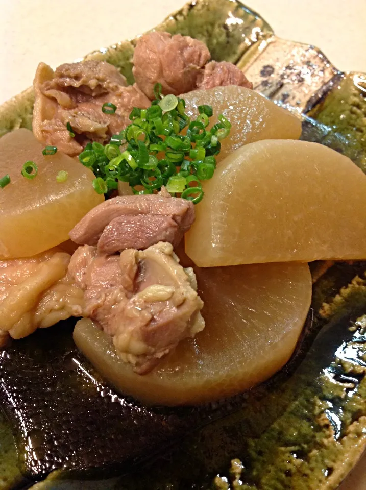 大根と鶏モモ肉の煮物|izunさん