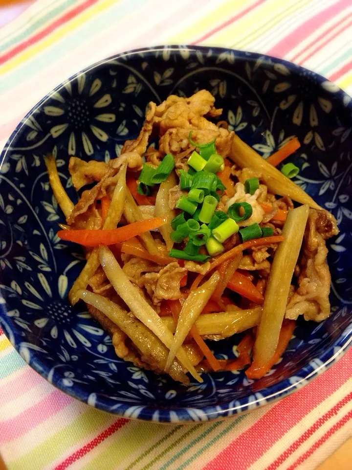 牛肉とごぼうの炒め煮|のんち♡さん