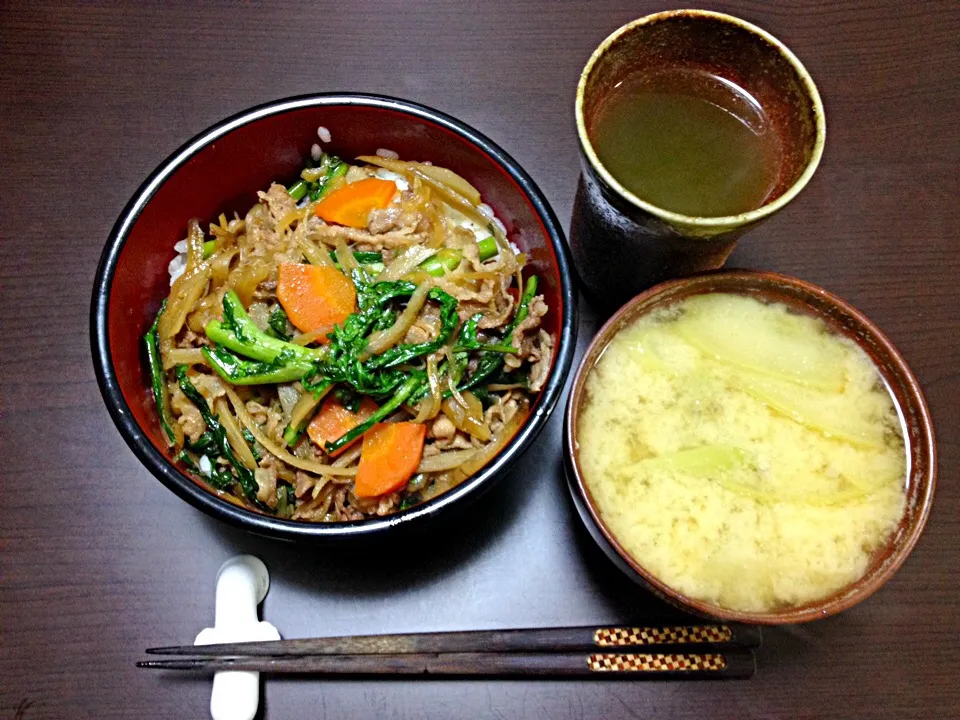 牛丼と春ウドのお味噌汁|maririさん