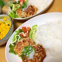 Snapdishの料理写真:豆腐ハンバーグ|あーすんさん