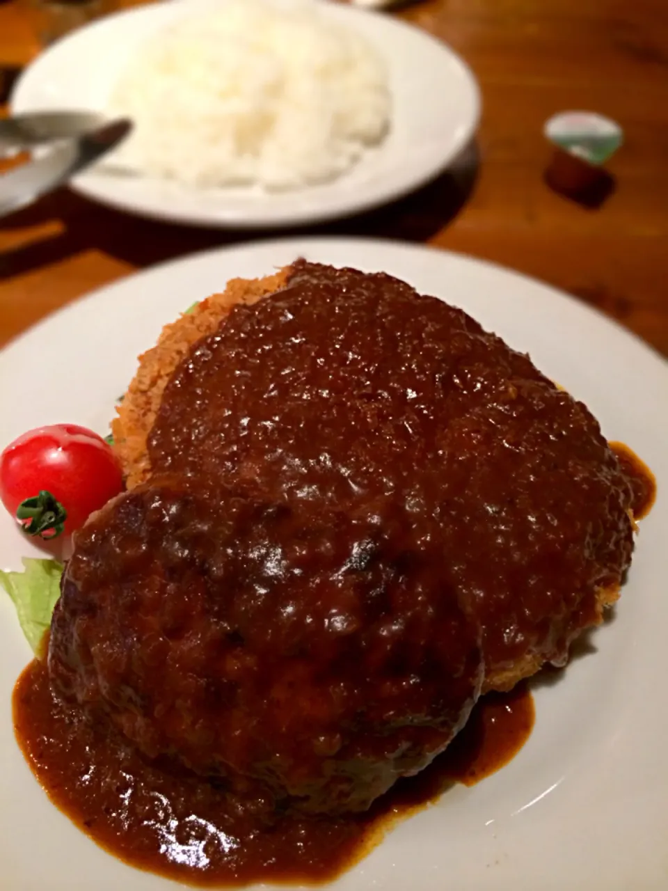 ぶどう酒やのてごねハンバーグ120gとビーフメンチのセット|michiteruさん