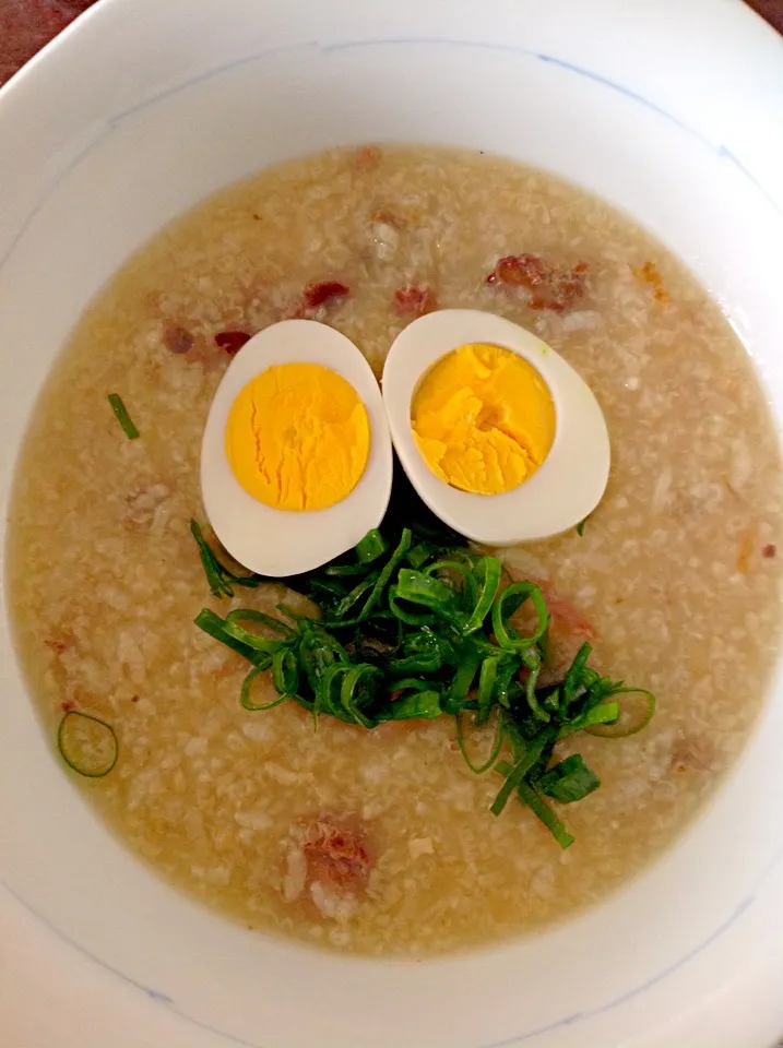 Arroz caldo🍲  actually this is Arroz Valenciana but I failed. So what I did is re-cooked in to arrozcaldo😱 not bad👍😃 @ Miki's House(*^_^*)|Miki Jorierose Obispoさん