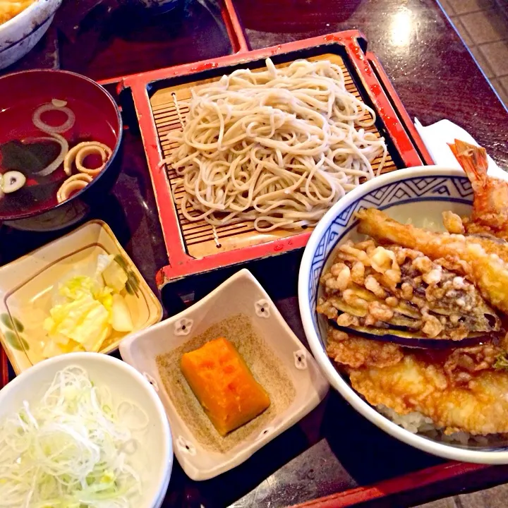 天丼とおそば|ひでお708さん