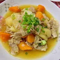 Snapdishの料理写真:Japanese potato and pork stew|Yuwi PeiXuanさん