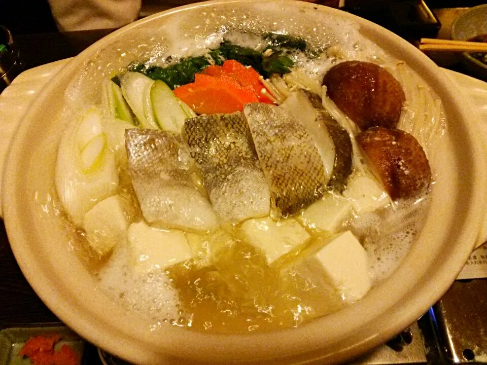 湯豆腐、タラ入り♪
暖まりますね。
(⌒‐⌒)|東京ライオンズさん